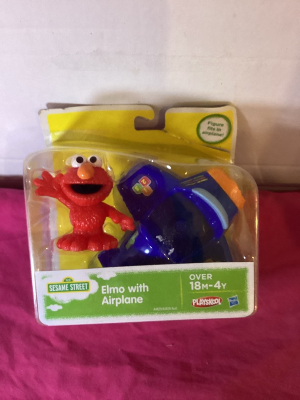 517-2013 Hasbro Playskool Sesame Street Elmo with Airplane Toy Set New in Box